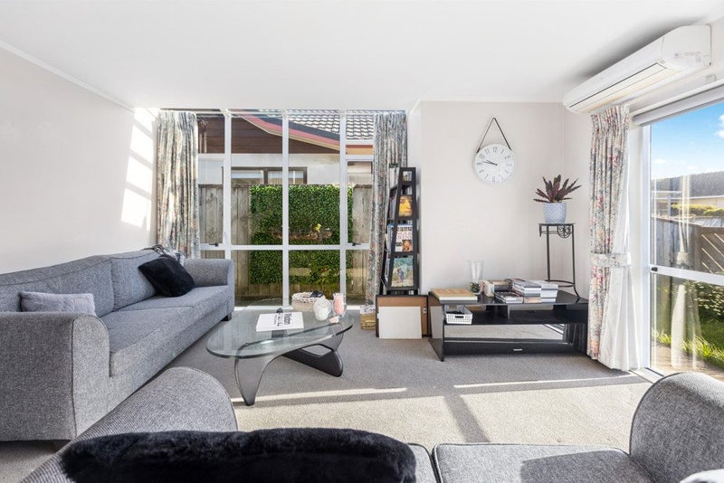 30 Macalister Place, Miramar, Wellington - Carousel 2
