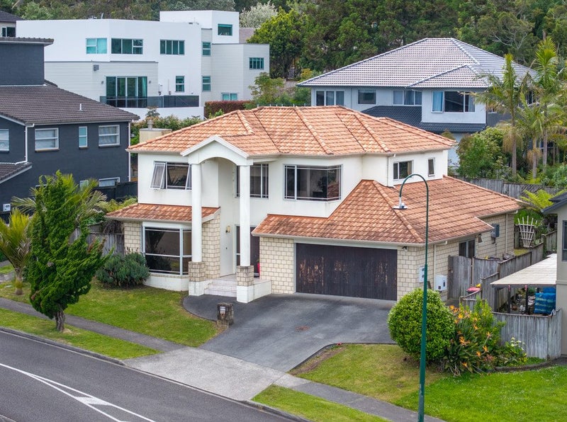 10 Baverton Drive, Flat Bush, Auckland - Carousel 15
