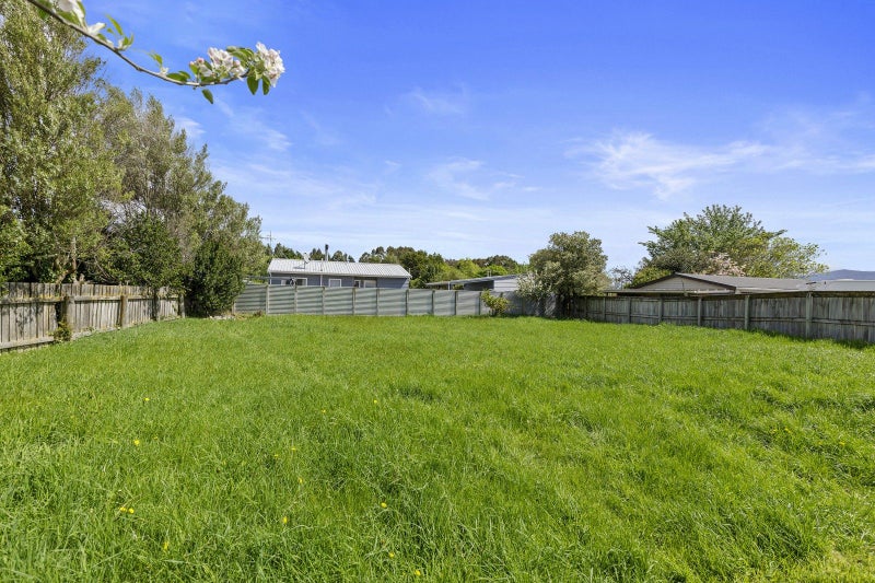 35 Frederick Street, Carterton - Carousel 32