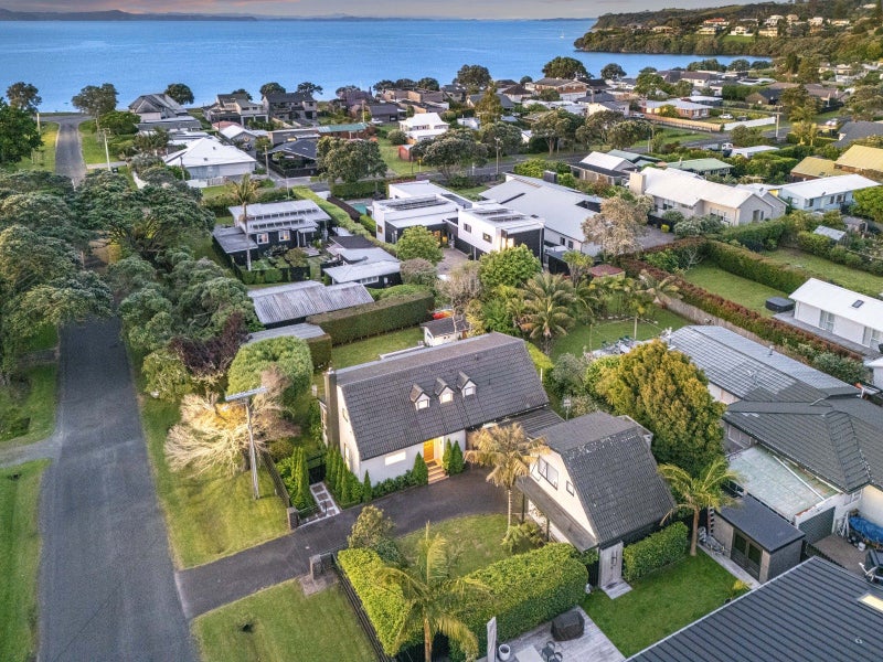 1 Cross Street, Manly, Whangaparaoa - Carousel 2