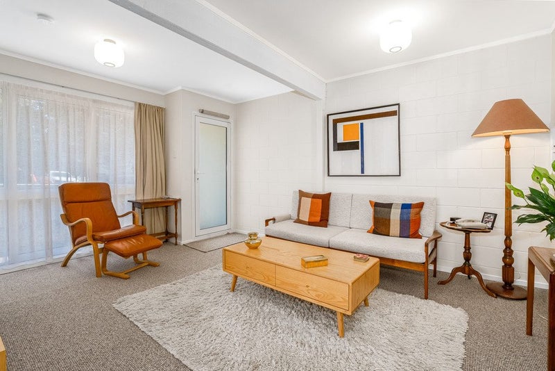 3/133 Queens Drive, Lyall Bay, Wellington - Carousel 2