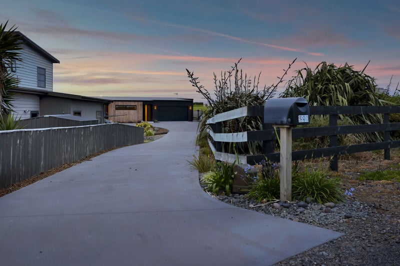 298 Denby Road, Hāwera - Carousel 49