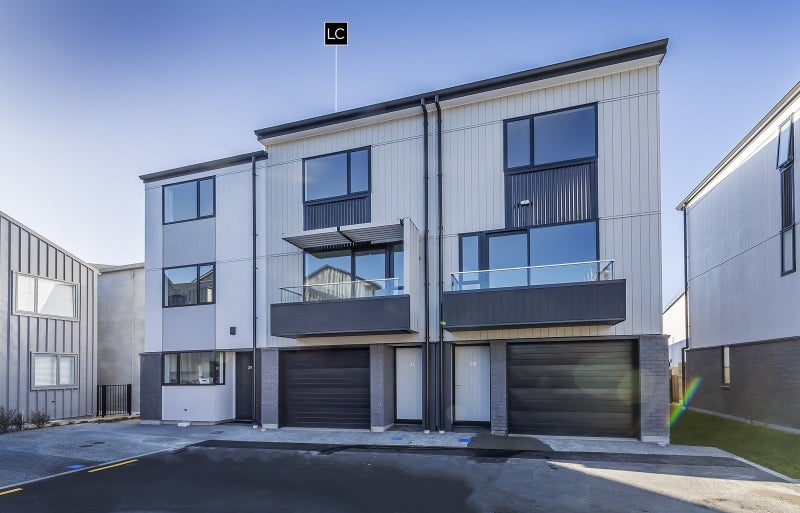 31 John Street, Stokes Valley, Lower Hutt - Carousel 1