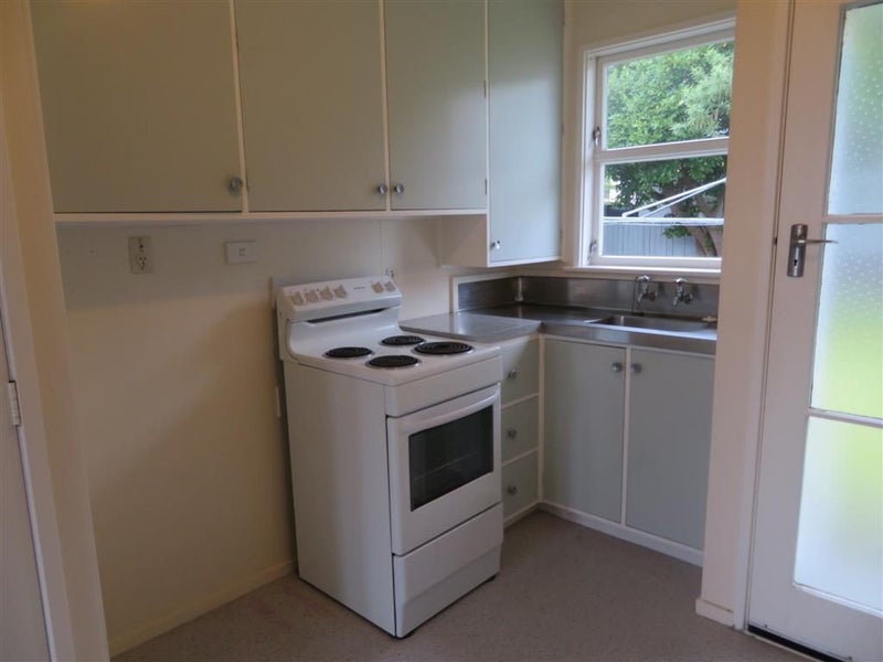 11/136-138 Waddington Drive, Naenae, Lower Hutt, Wellington - Carousel 2