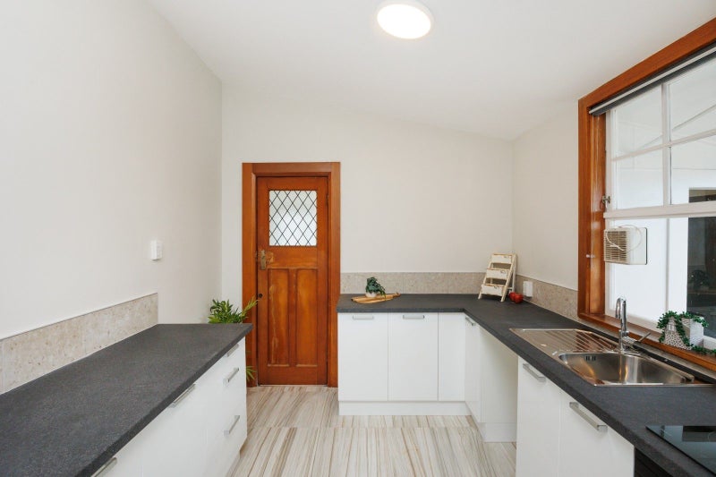 972 Tremaine Avenue, Roslyn, Palmerston North - Carousel 2