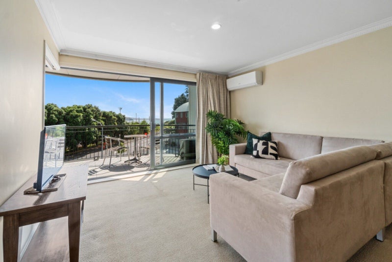3N/118 Gladstone Road, Parnell, Auckland - Carousel 2