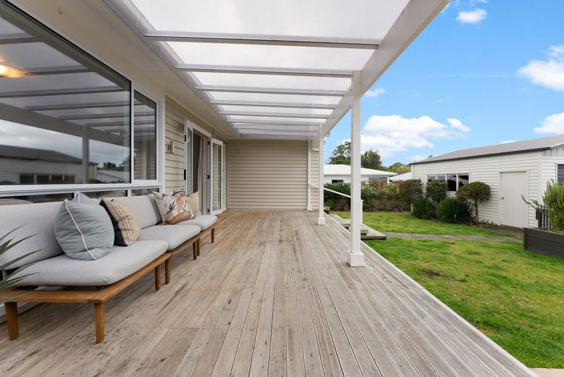 3B Wheeler Place, Upper Vogeltown, New Plymouth - Carousel 2