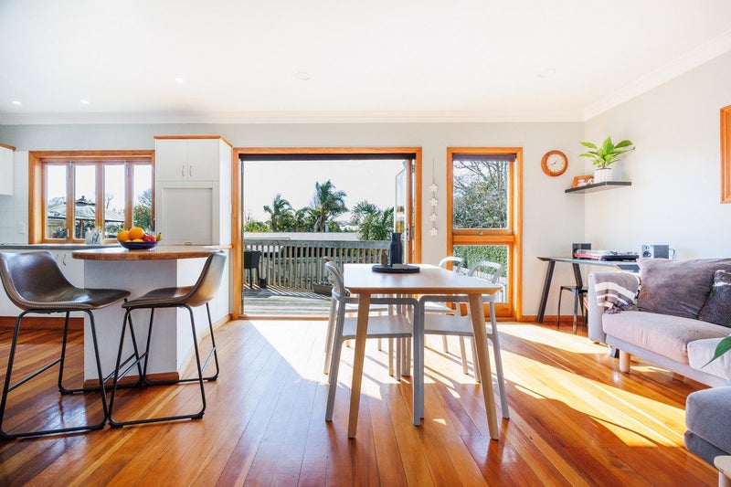 29 Palm Avenue, Hokowhitu, Palmerston North - Carousel 1