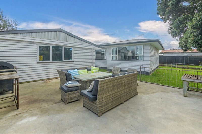 22 Motuoapa Place, Kelvin Grove, Palmerston North, Manawatu / Whanganui - Carousel 2