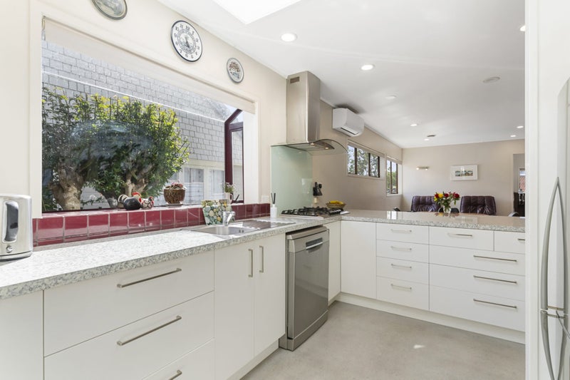 89 Bayswater Avenue, Bayswater, Auckland - Carousel 2