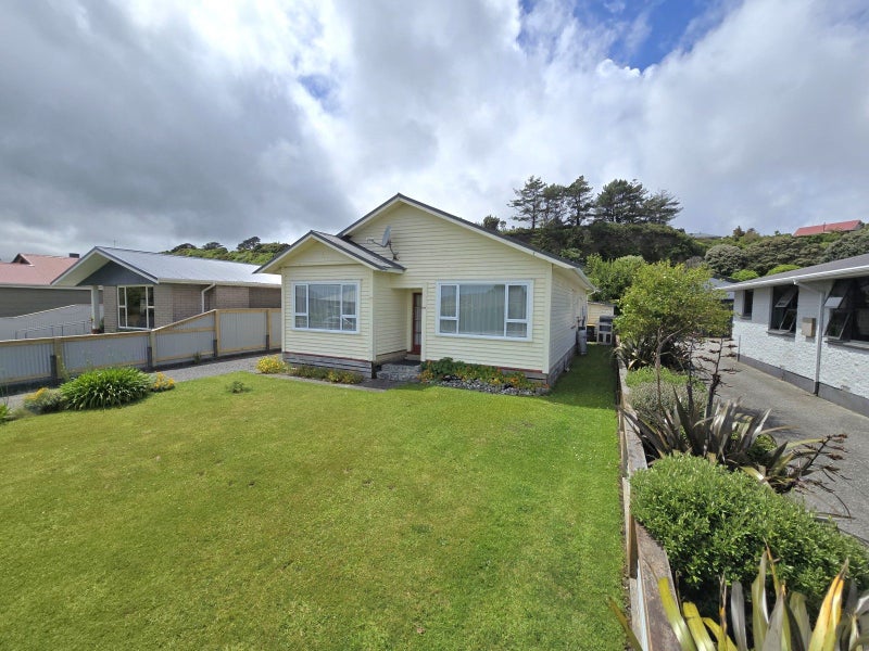 240 Sewell Street, Hokitika - Carousel 26