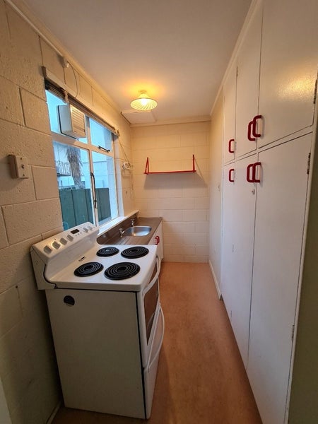 1/41 Berry Street, St Albans, Christchurch - Carousel 16