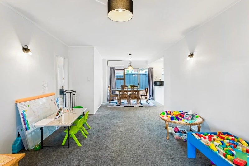 2/8 Wood Street, Papakura, Papakura, Auckland - Carousel 2