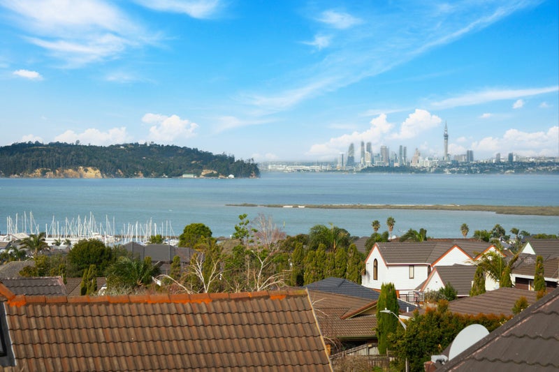 27 Cherub Place, West Harbour, Auckland - Carousel 1