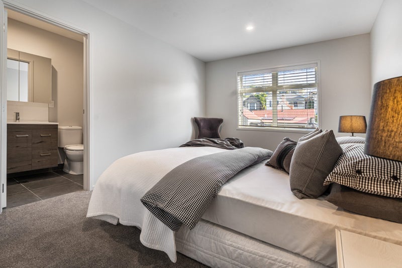 23D Windsor Street, Parnell, Auckland - Carousel 9
