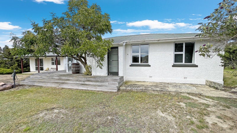 12 Hawthorne Avenue, Patearoa, Patearoa - Carousel 2