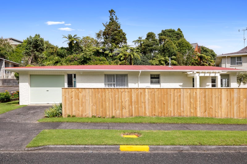 1/12 Ambury Place, Merrilands, New Plymouth - Carousel 10