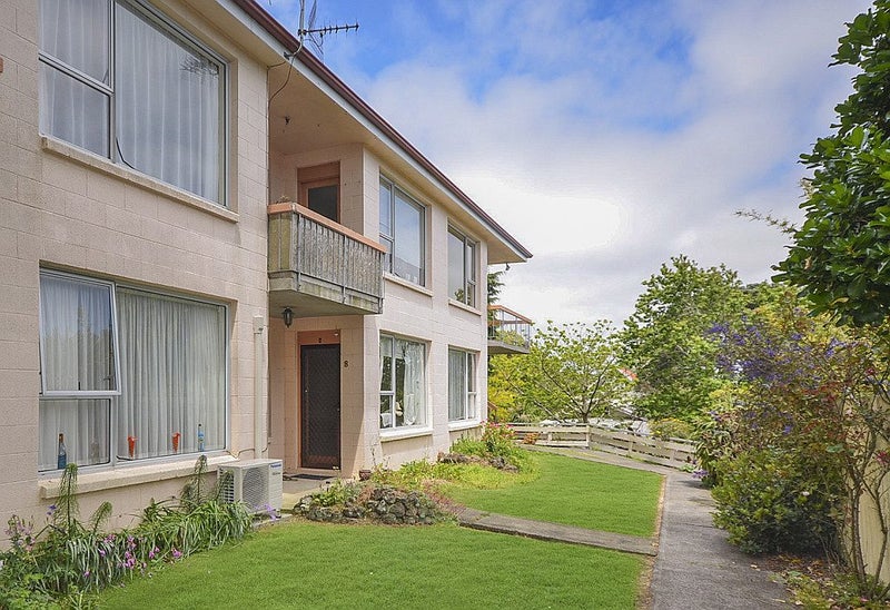 Property Valuation for 8/2 Fairview Road, Mount Eden, Auckland Trade