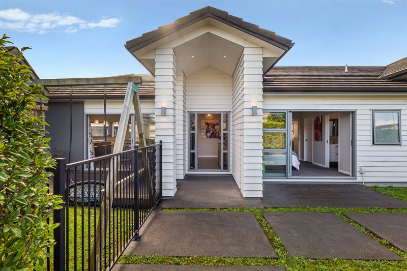 36 Gilbransen Road, Kumeu - Carousel 1