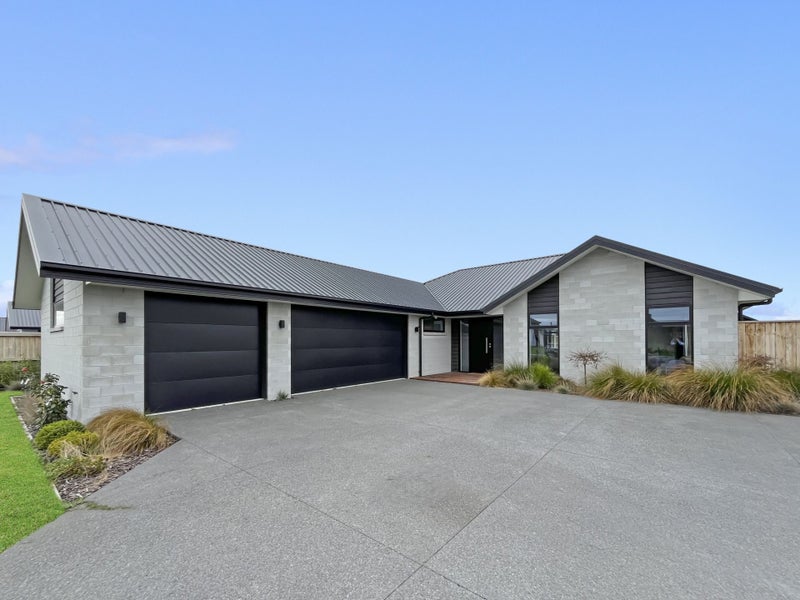 8 Texel Crescent, West Melton, West Melton - Carousel 1