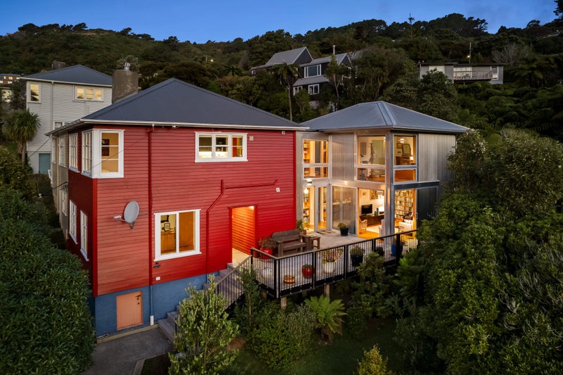 18 Warwick Street, Wilton, Wellington - Carousel 1