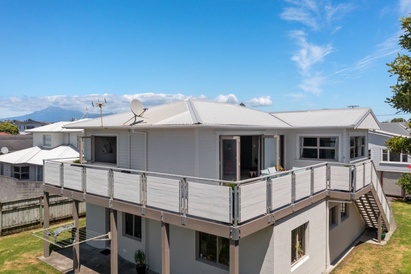 19A Beach Street, Fitzroy, New Plymouth - Carousel 1