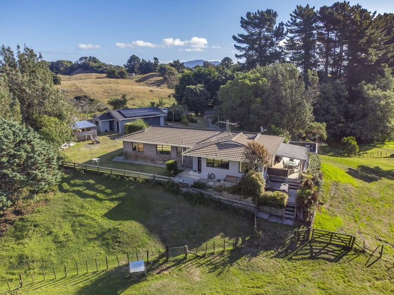 168 Te Hapua Road, Te Horo, Kapiti Coast, Wellington - Carousel 1