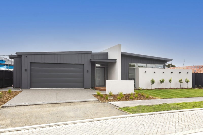 7 Oakbridge Boulevard, Marshland, Christchurch - Carousel 1