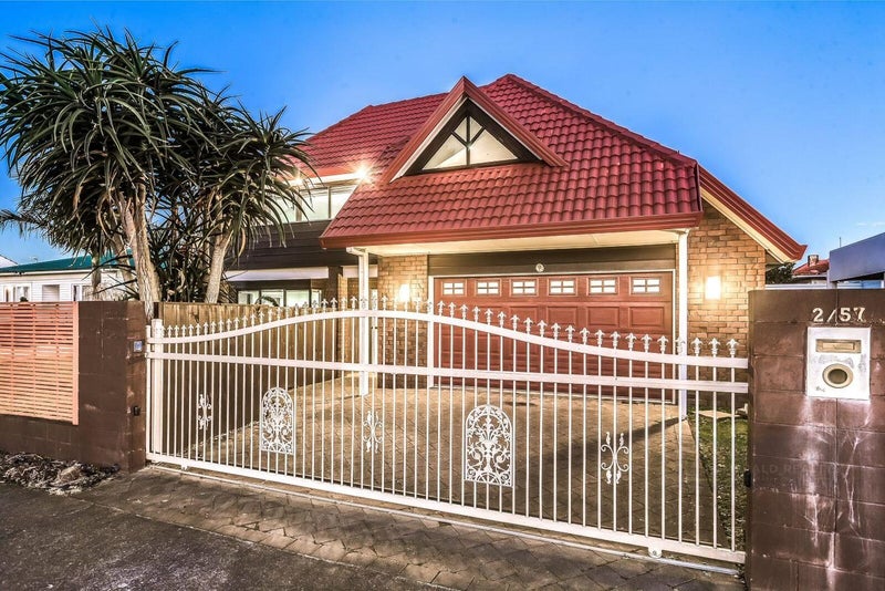 2/57 Hoteo Avenue, Papatoetoe, Auckland - Carousel 1