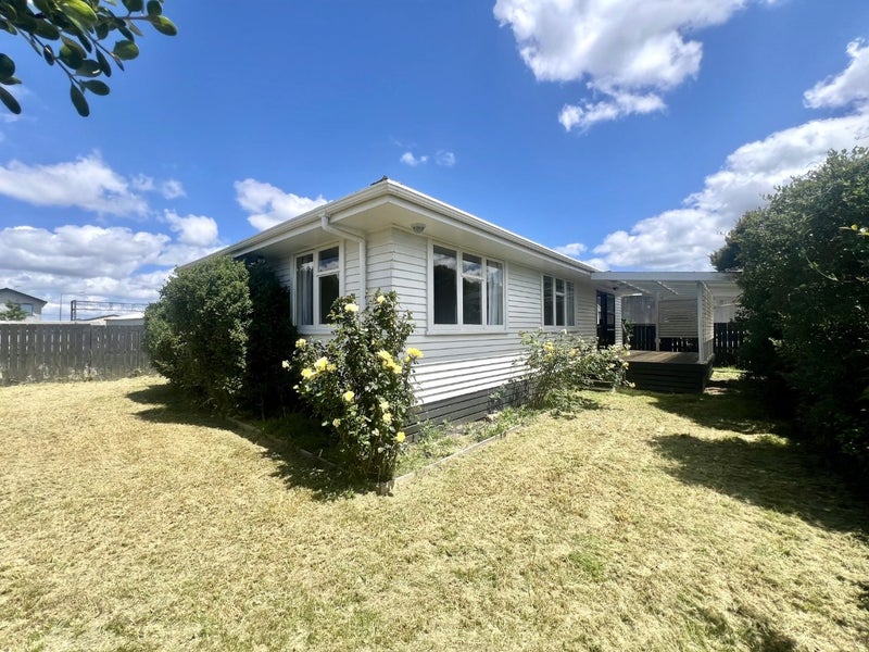 101 Hall Avenue, Favona, Auckland - Carousel 1