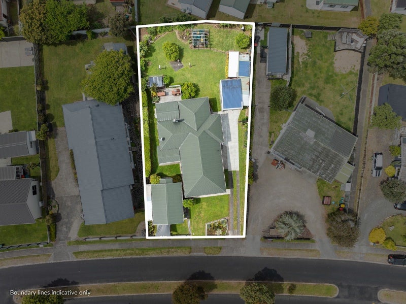 210 Chartwell Avenue, Whangamata - Carousel 2