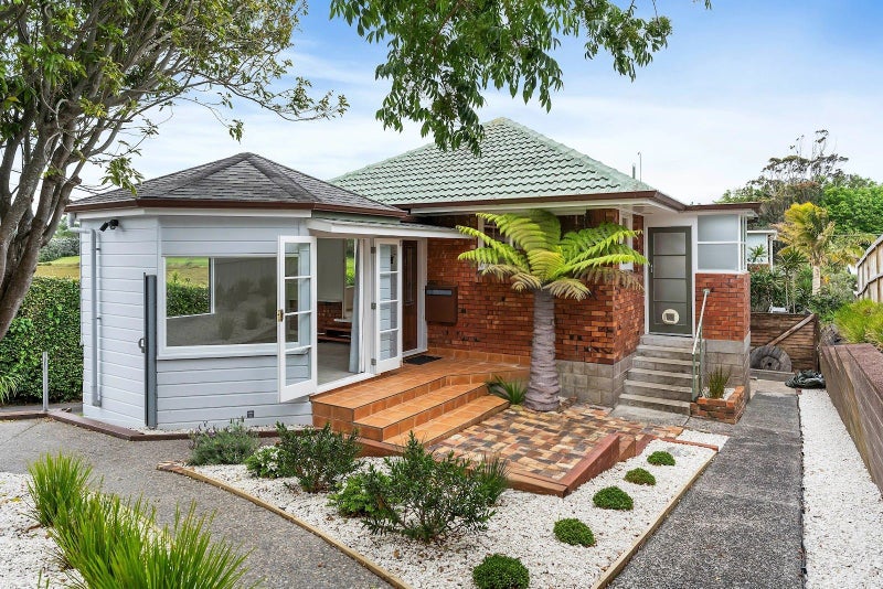 1/42 Kawerau Avenue, Devonport, Auckland - Carousel 2
