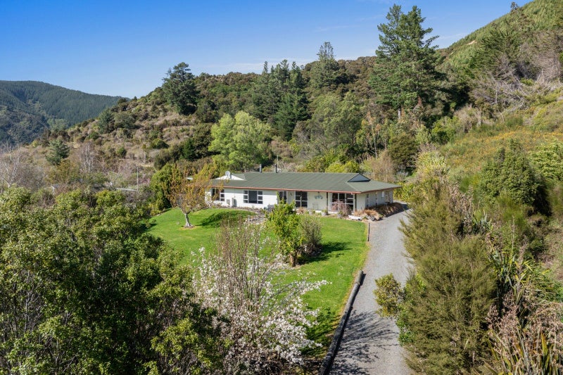 83 Te Hora Pa Road, Canvastown - Carousel 1
