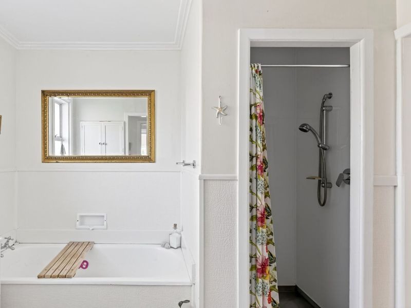 25 Lyell Road, Outer Kaiti, Gisborne, Gisborne - Carousel 17