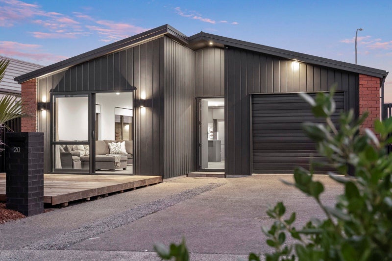 20 Empire Crescent, Papamoa, Papamoa - Carousel 1