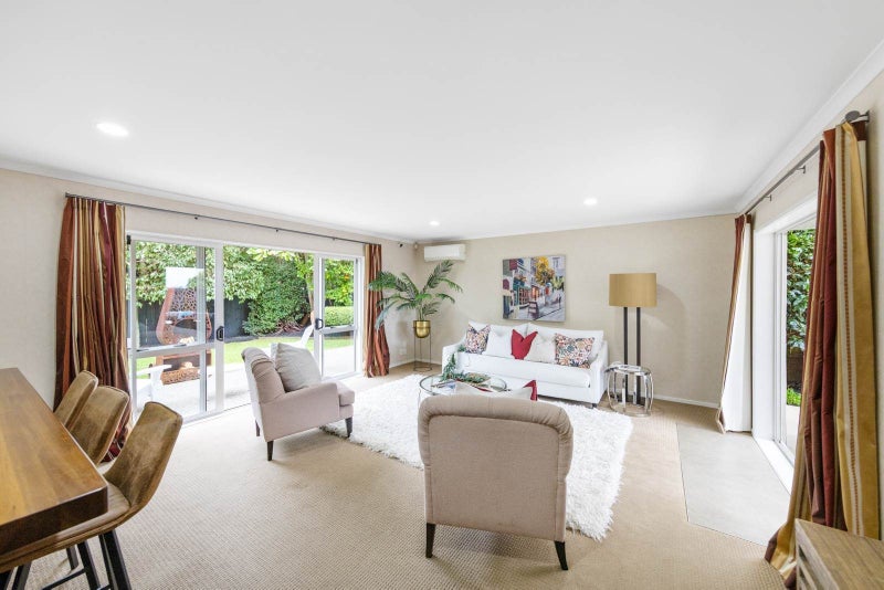 65 Chateau Rise, Flat Bush, Auckland - Carousel 2