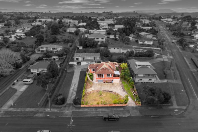 70 Ranfurly Street, Dargaville - Carousel 1