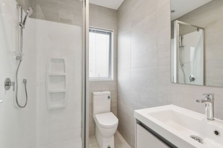 53 Periko Way, Takanini, Auckland - Carousel 12