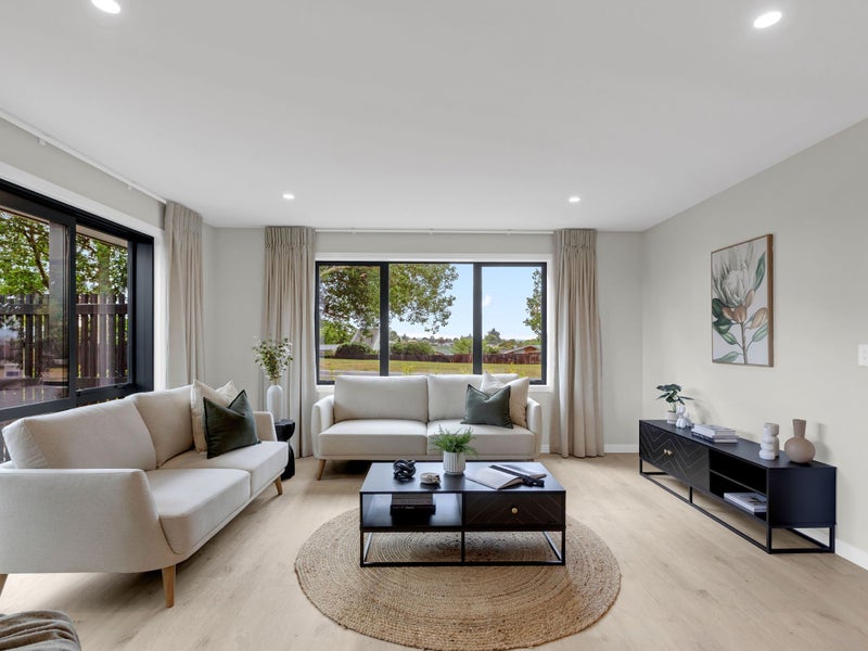 111 Cobham Drive, Hamilton East, Hamilton - Carousel 2