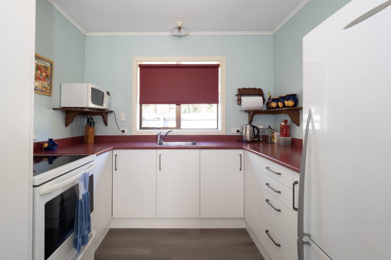 43 WALNUT AVE, Allenton, Ashburton - Carousel 2