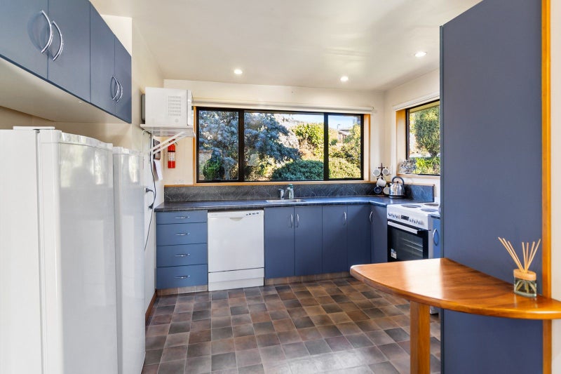 11 Cardiff Street, Marchwiel, Timaru - Carousel 2