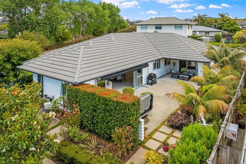 11 Kelly Greens, Silverdale, Silverdale - Carousel 1