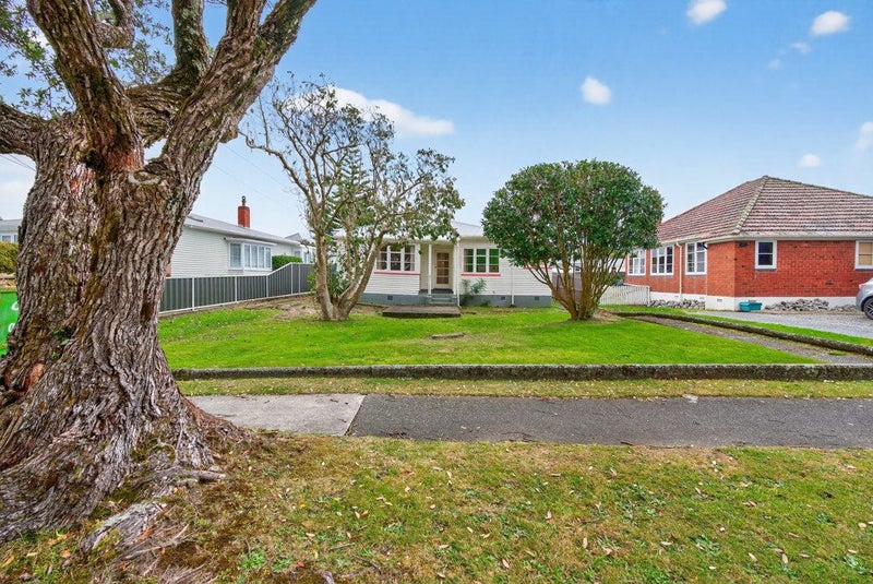 10 Godley Street, Waterloo, Lower Hutt - Carousel 25