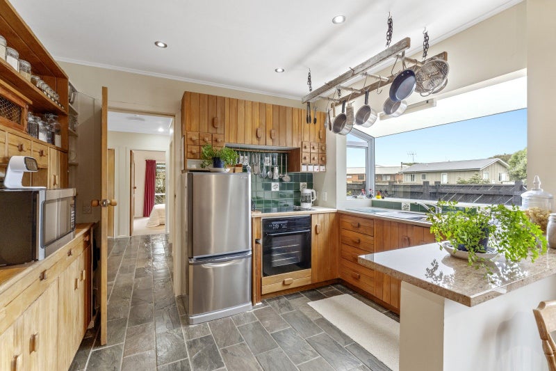 34 Scott Avenue, Otaki Beach, Otaki - Carousel 2