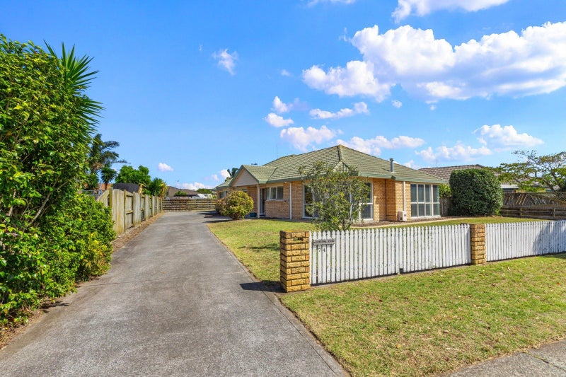 74 Wairakei Avenue, Papamoa Beach, Papamoa - Carousel 1