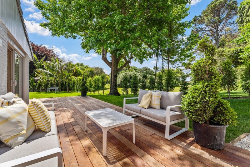 36B The Circle, Manly, Whangaparaoa - Carousel 1