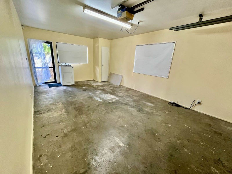 69A Gray Avenue, Mangere East, Manukau City, Auckland - Carousel 6