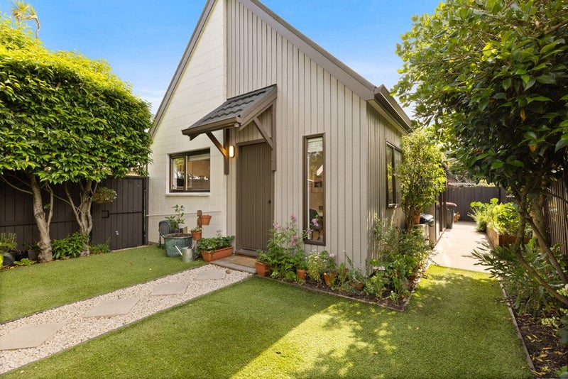 1/19 Trafalgar Street, St Albans, Christchurch - Carousel 15