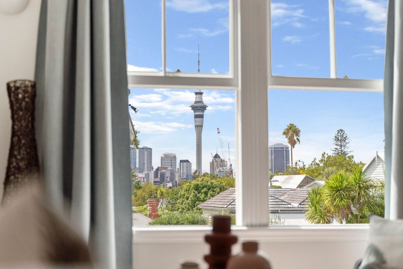 13 Ryle Street, Freemans Bay, Auckland - Carousel 2