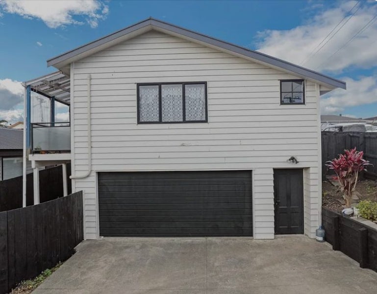 19 Victoria Street, Otahuhu, Auckland - Carousel 1